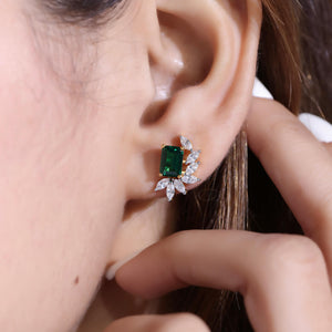 Nolana Silver Stud Earrings for Women - Shinez By Baxi Jewellers