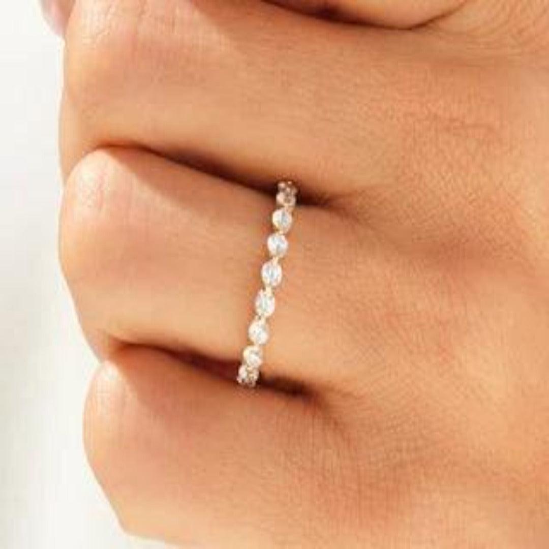 Shared-Prong 11 Stone Silver Band for Women - Shinez By Baxi Jewellers