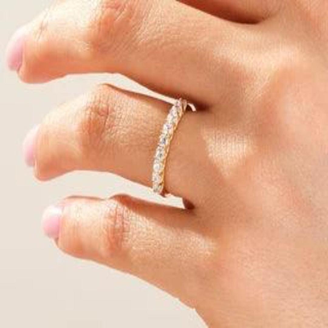 U-Prong 9 Stone Silver Band for Women - Shinez By Baxi Jewellers